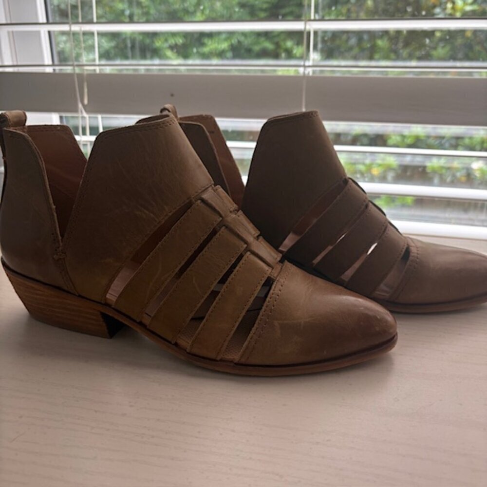 Frye & Co. Slip-on Rubie Ankle Boots - Picture 3 of 5